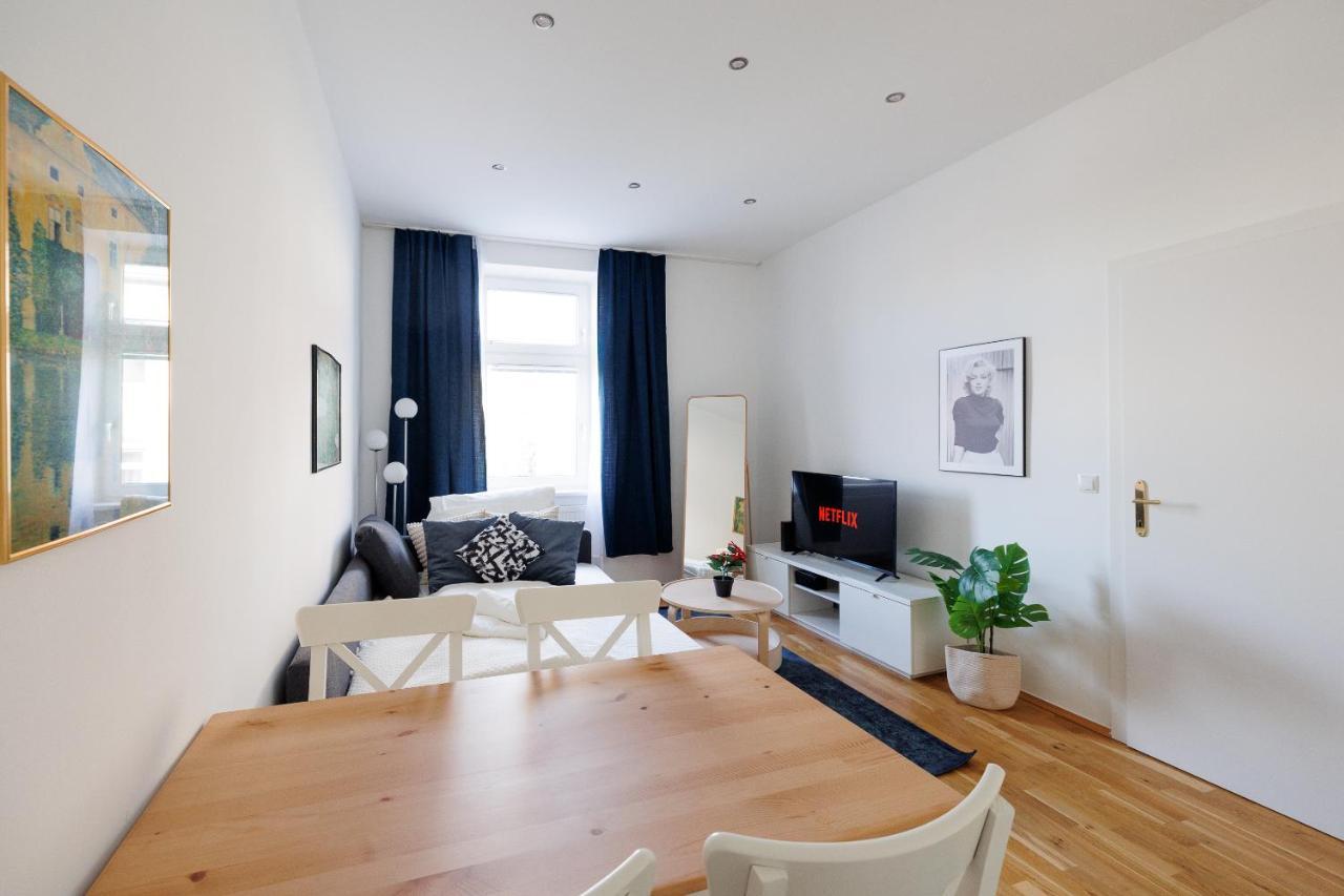 Central City Apartment - 2 Bedroom With Netflix Vienna Esterno foto