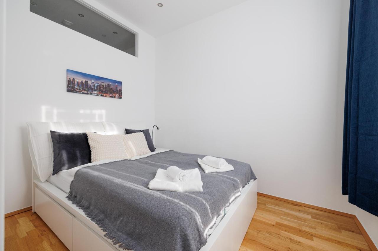 Central City Apartment - 2 Bedroom With Netflix Vienna Esterno foto